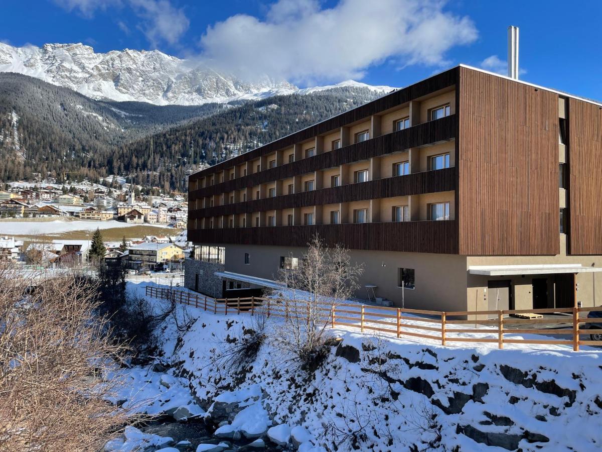 JUFA Hotel Savognin Esterno foto